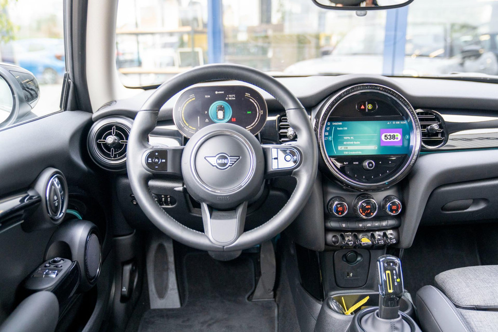 51002352-2.jpg