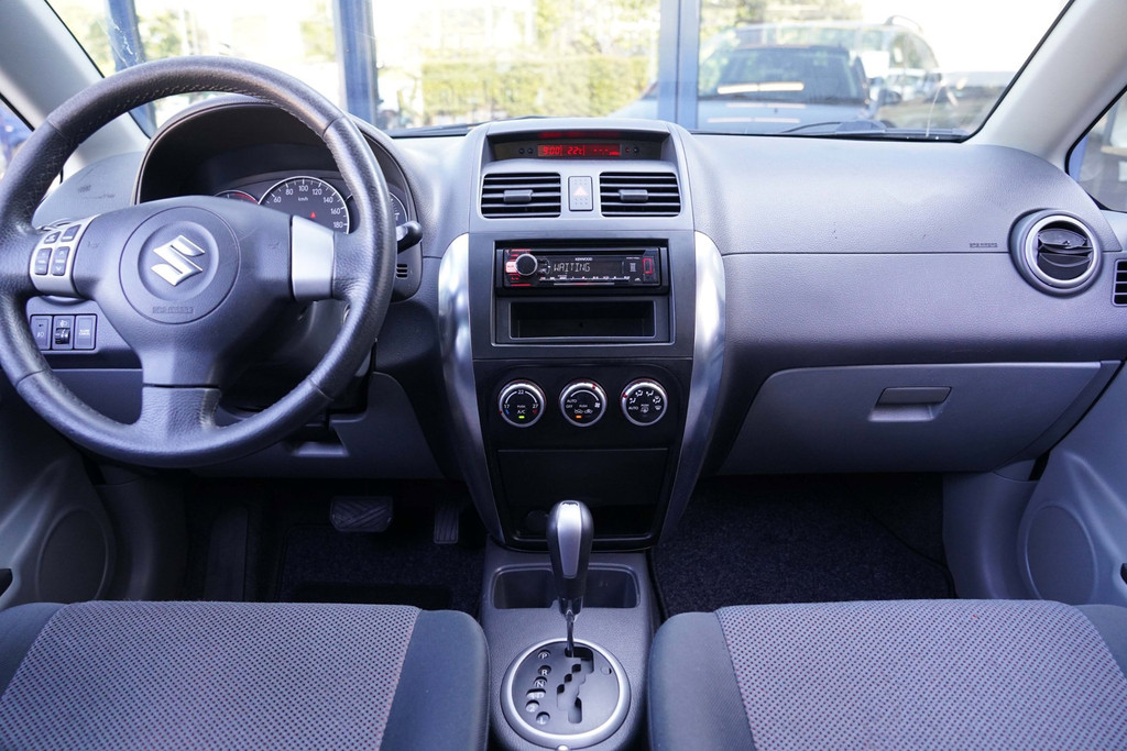 54910148-2.jpg