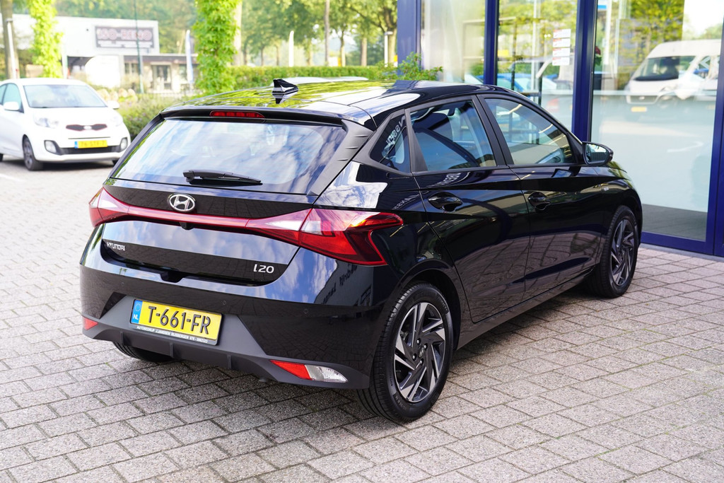 56629785-1.jpg
